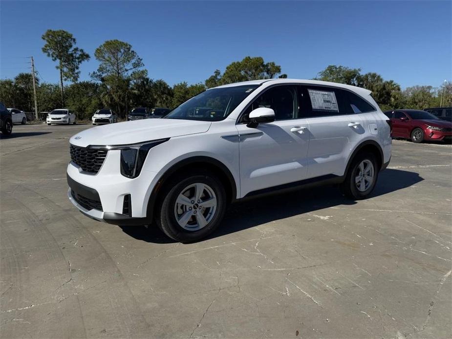 new 2025 Kia Sorento car, priced at $34,085