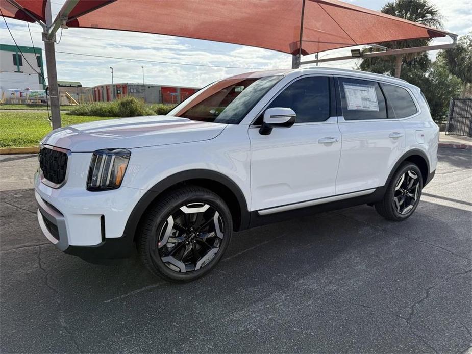 new 2025 Kia Telluride car, priced at $43,993