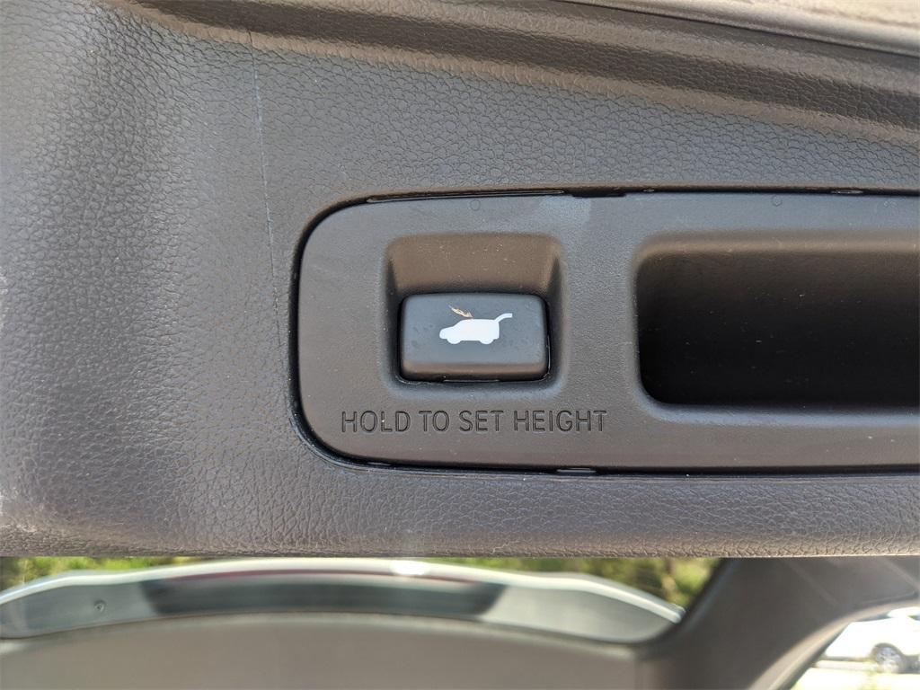 used 2021 Honda CR-V car, priced at $22,732