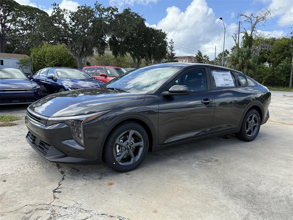 new 2025 Kia K4 car, priced at $20,437