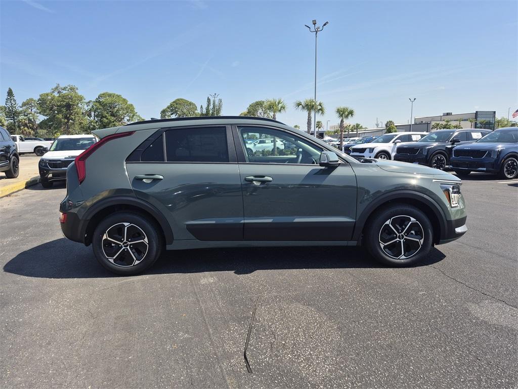 new 2025 Kia Niro car, priced at $30,880
