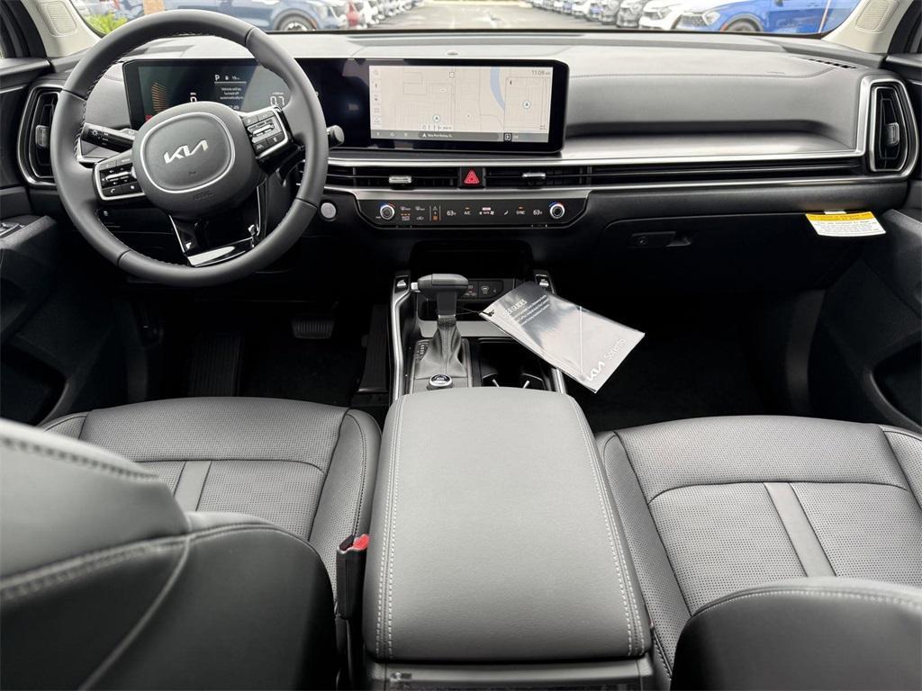 new 2025 Kia Sorento car, priced at $36,325