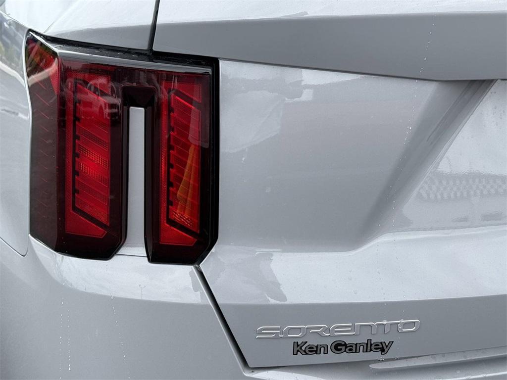 new 2025 Kia Sorento car, priced at $36,325
