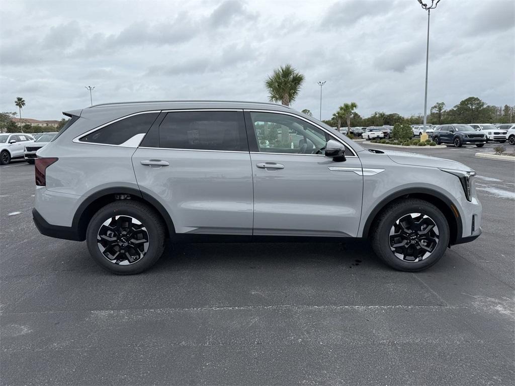 new 2025 Kia Sorento car, priced at $36,325