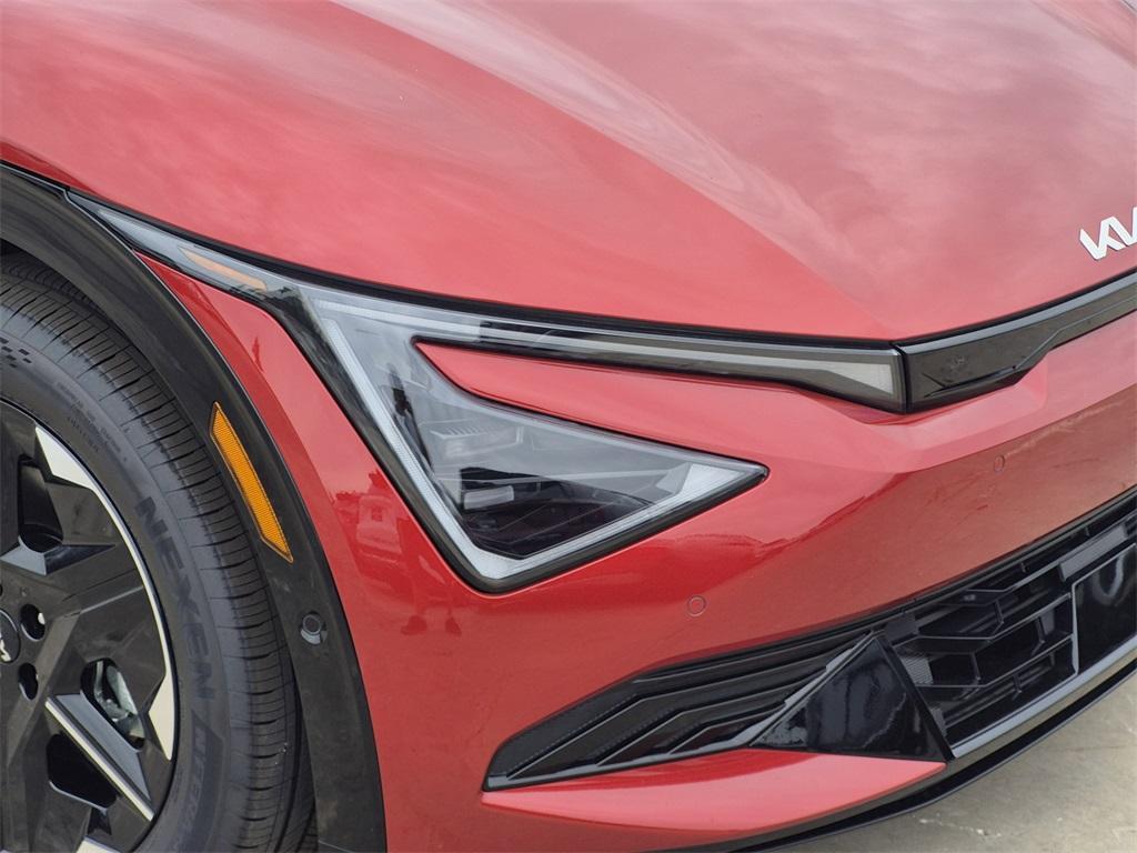 new 2025 Kia EV6 car, priced at $49,475