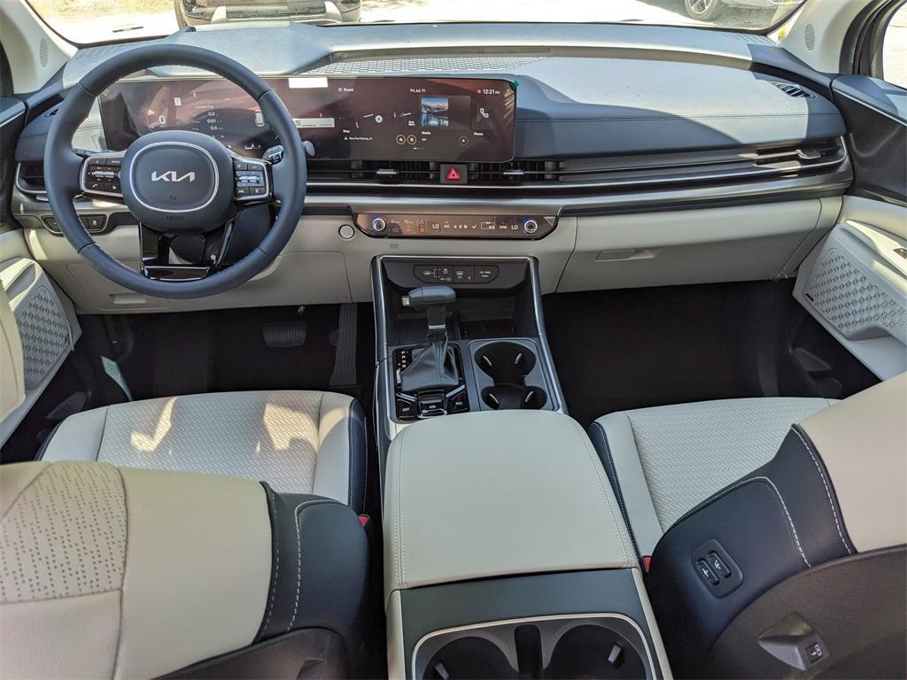 new 2026 Kia Carnival car, priced at $49,900