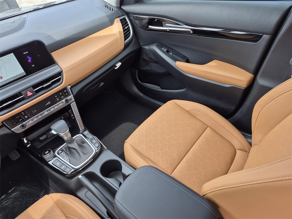 new 2025 Kia Seltos car, priced at $30,355