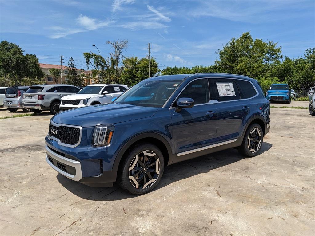 new 2025 Kia Telluride car, priced at $42,725