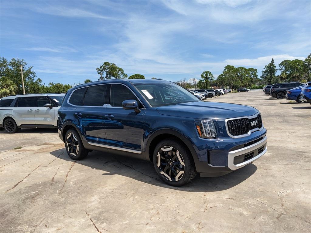 new 2025 Kia Telluride car, priced at $42,725
