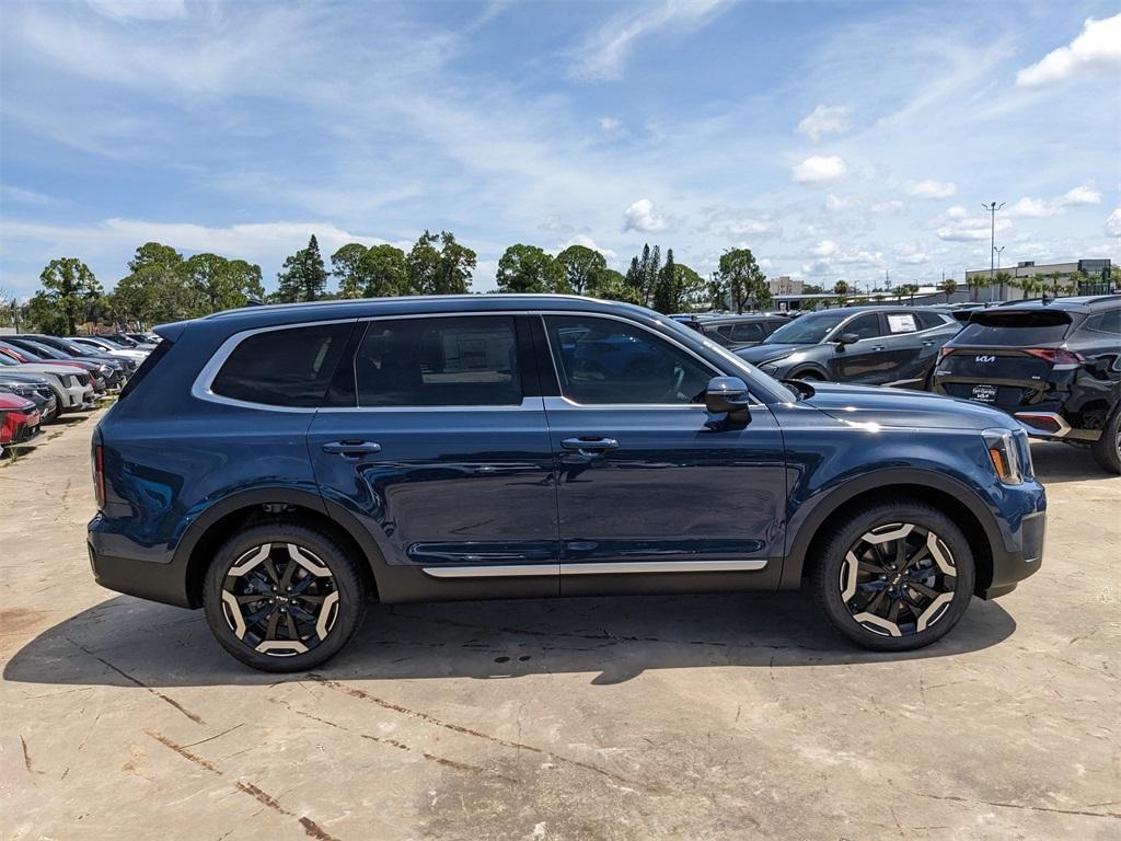 new 2025 Kia Telluride car, priced at $42,725