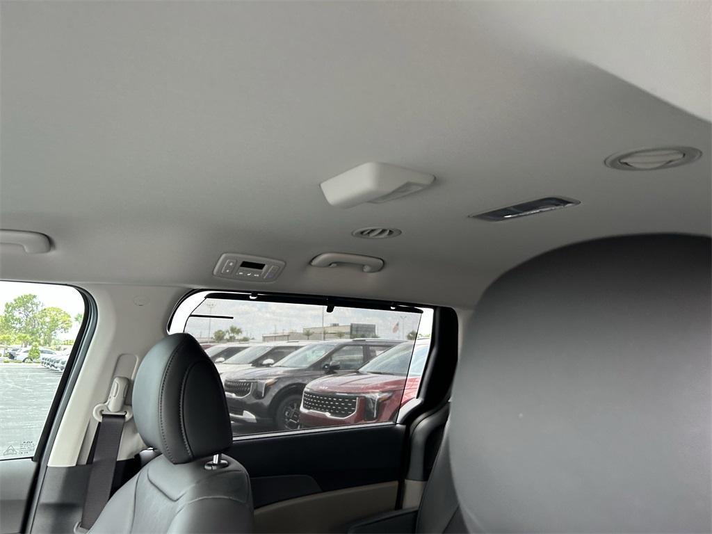 new 2025 Kia Carnival car, priced at $42,200