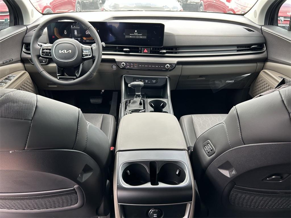 new 2025 Kia Carnival car, priced at $42,200
