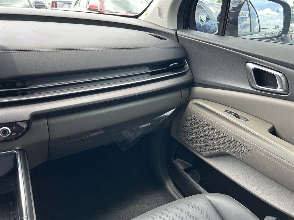new 2025 Kia Carnival car, priced at $42,200