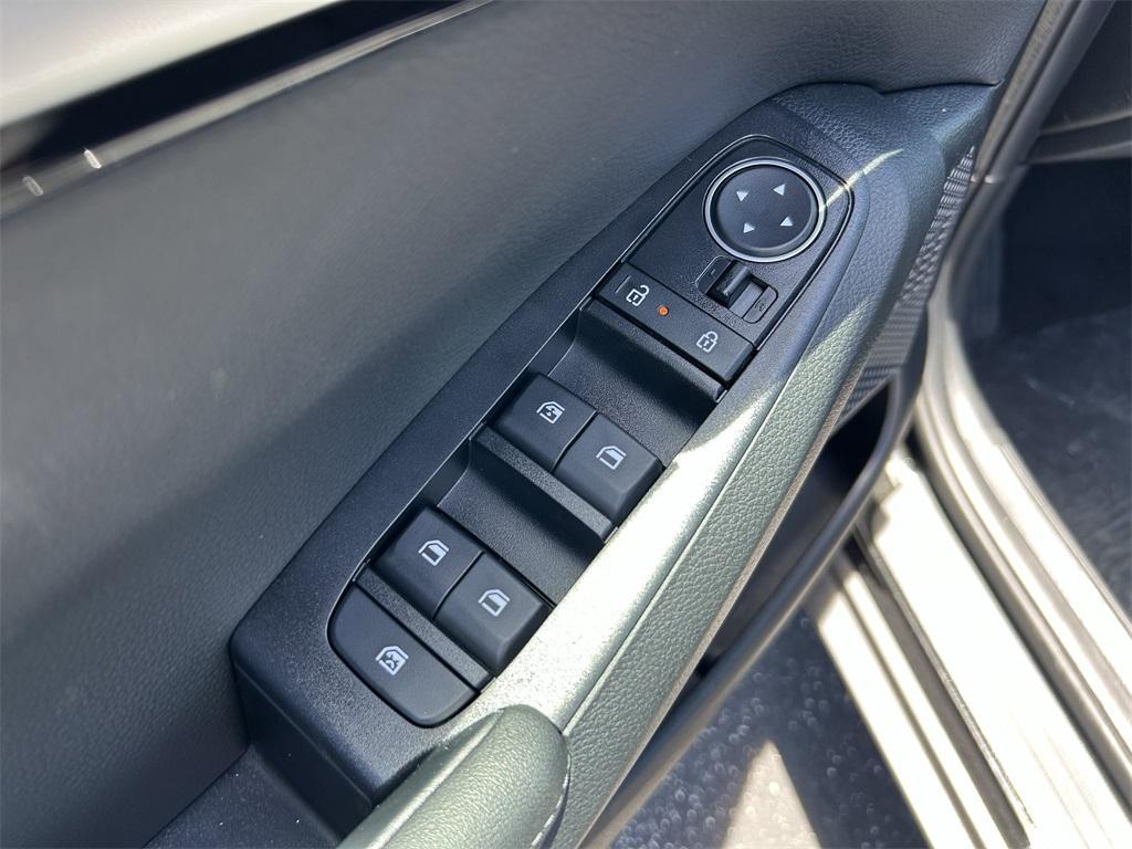 new 2025 Kia Seltos car, priced at $26,920