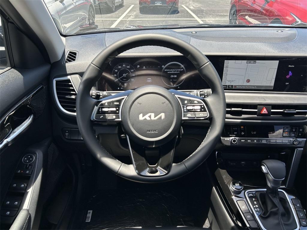 new 2025 Kia Seltos car, priced at $26,920