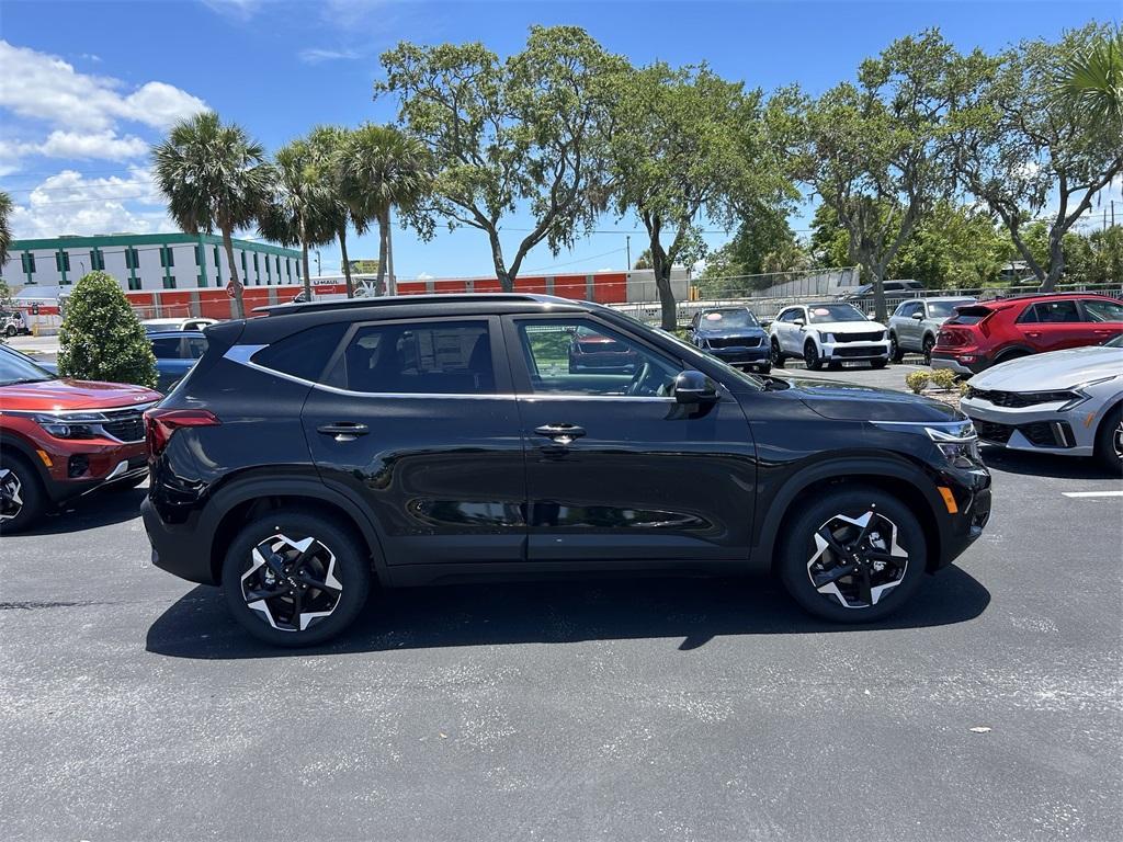 new 2025 Kia Seltos car, priced at $26,920