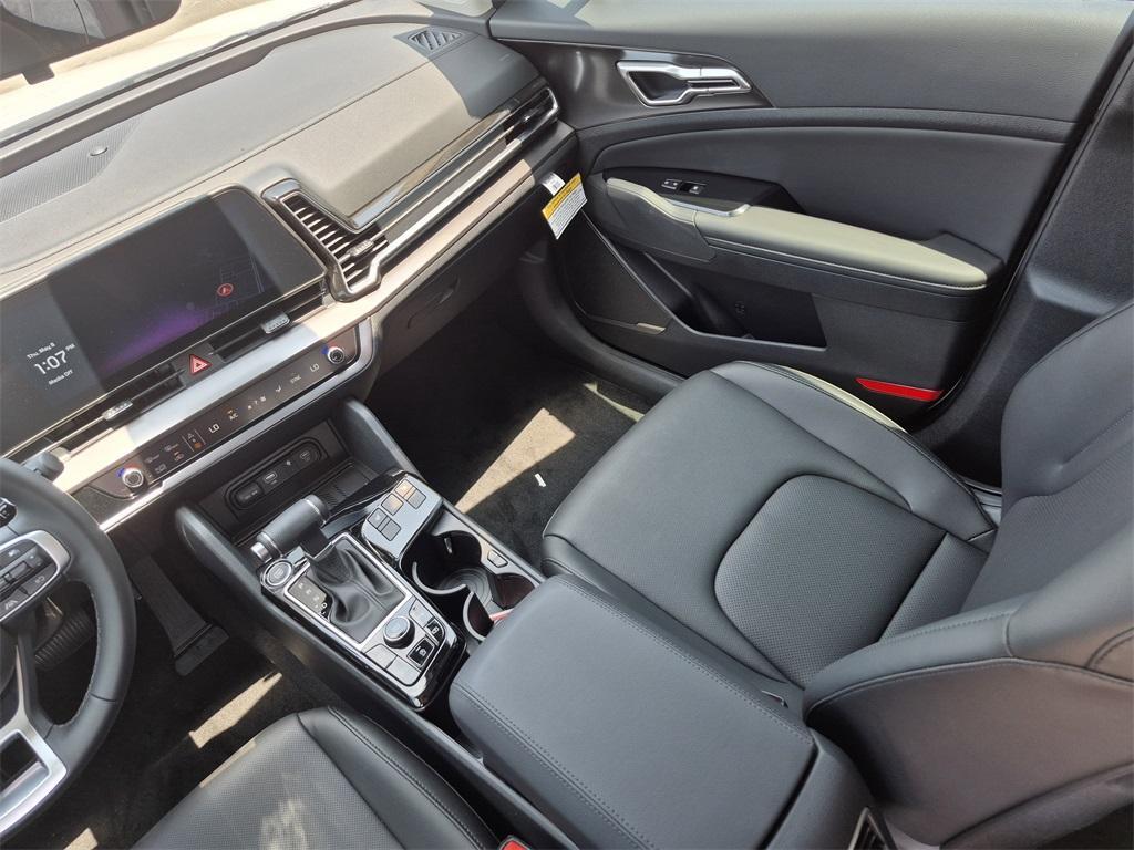 new 2025 Kia Sportage car, priced at $31,705