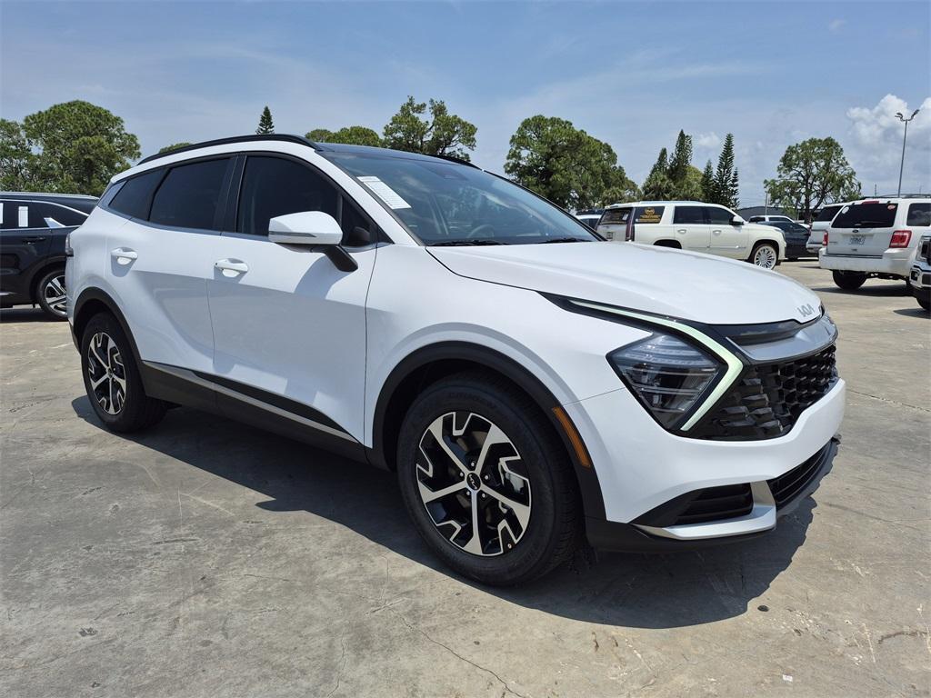 new 2025 Kia Sportage car, priced at $31,705