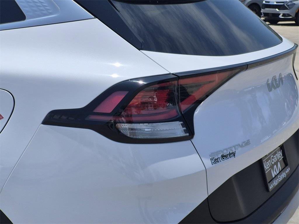new 2025 Kia Sportage car, priced at $31,705