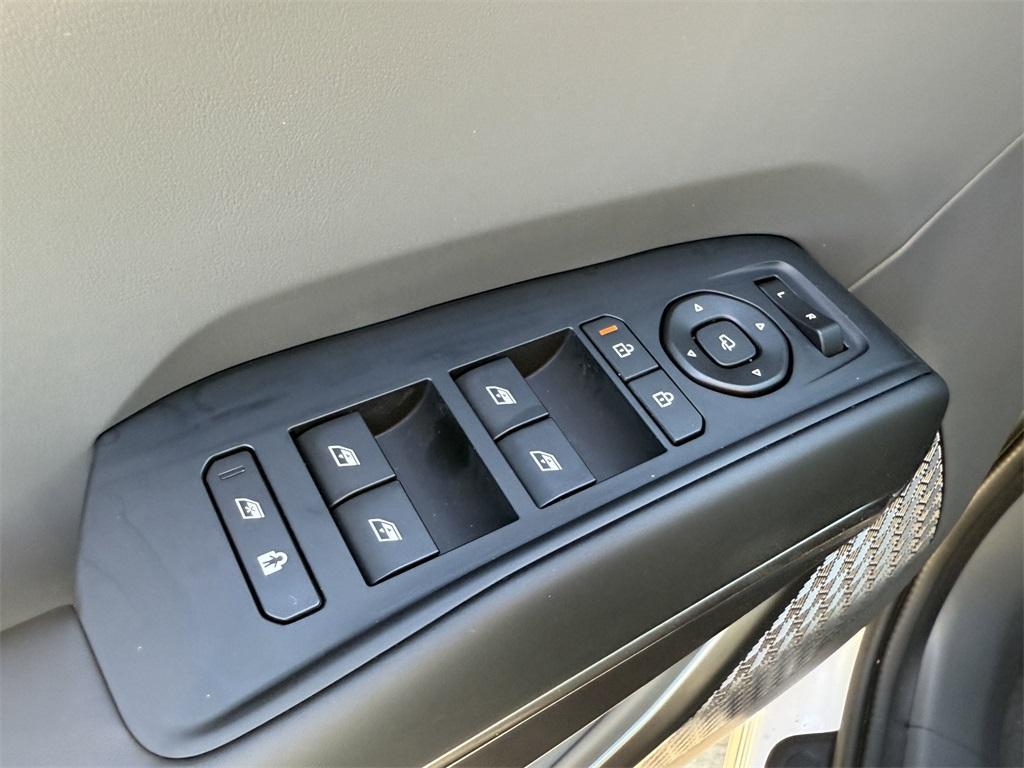 new 2026 Kia EV9 car, priced at $51,315