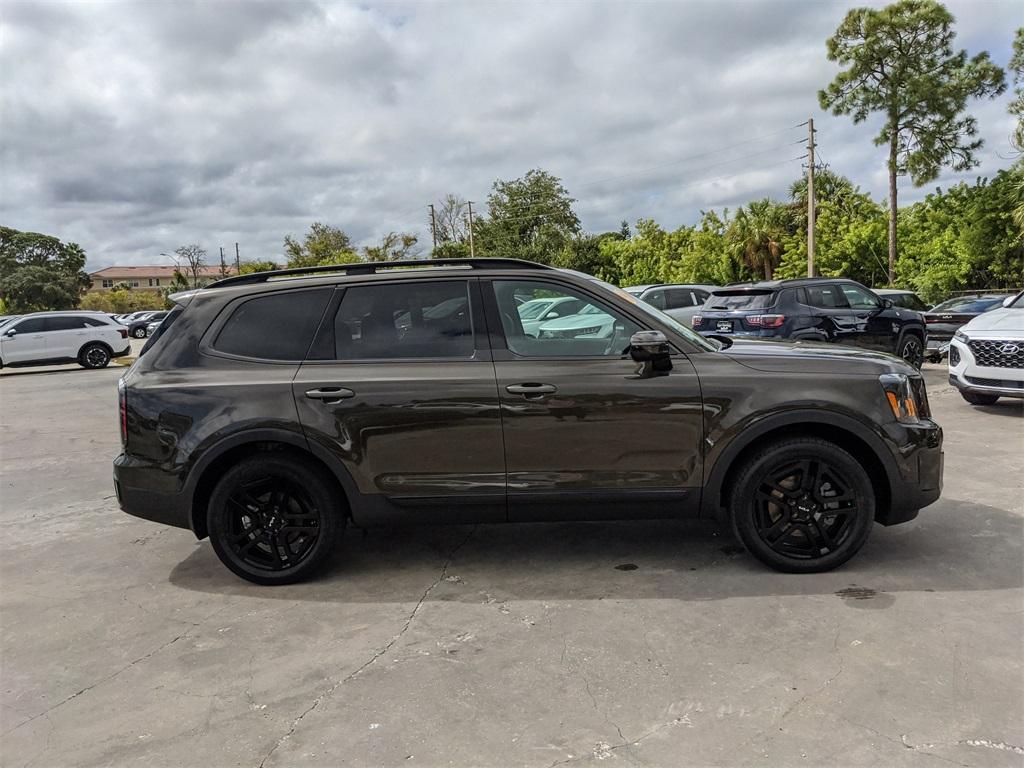 used 2024 Kia Telluride car, priced at $40,371