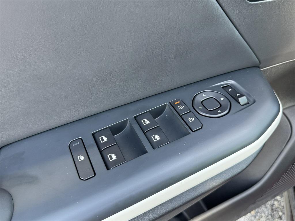 new 2025 Kia K4 car, priced at $27,147