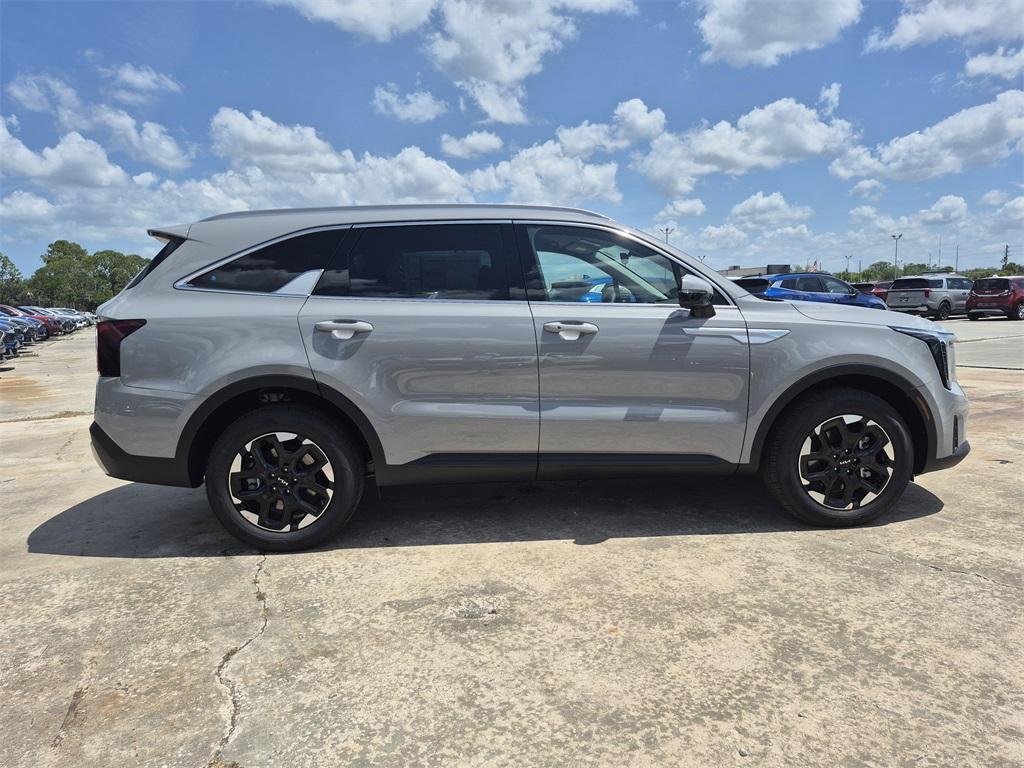new 2025 Kia Sorento car, priced at $35,525