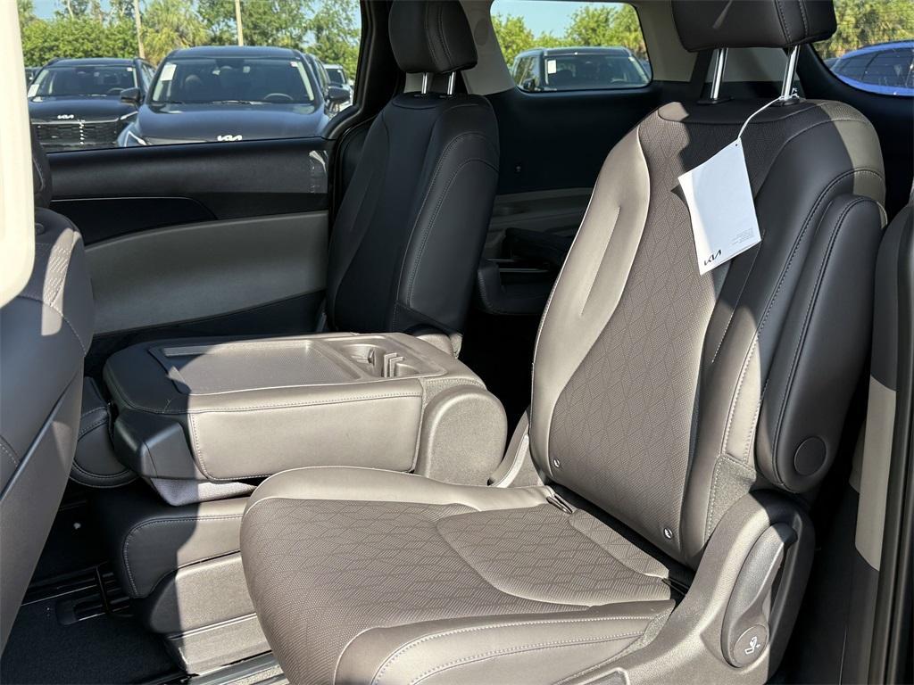new 2026 Kia Carnival car, priced at $40,190