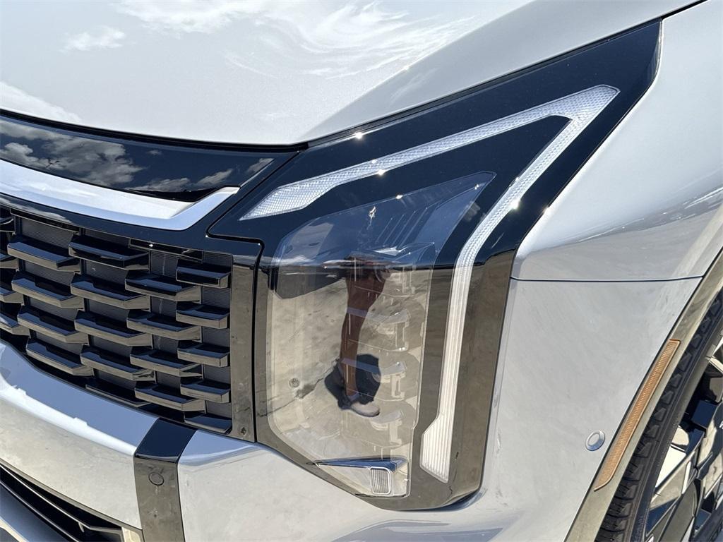 new 2026 Kia Sportage car, priced at $37,860