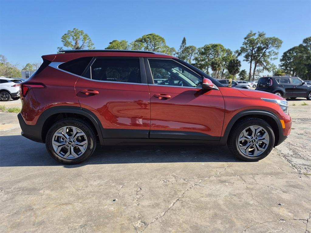 used 2024 Kia Seltos car, priced at $22,272