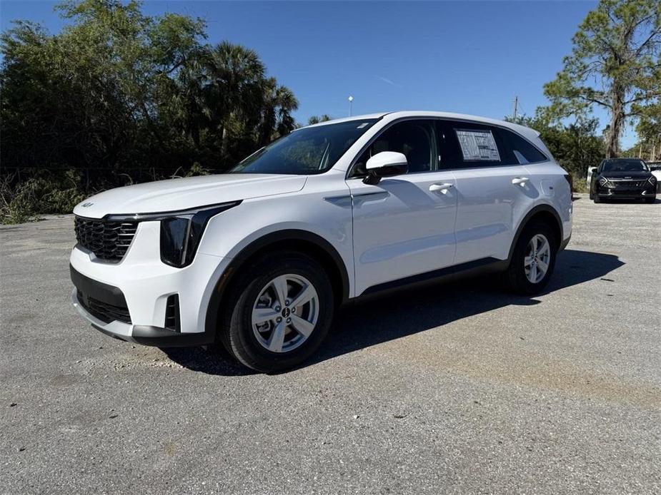 new 2025 Kia Sorento car, priced at $34,085