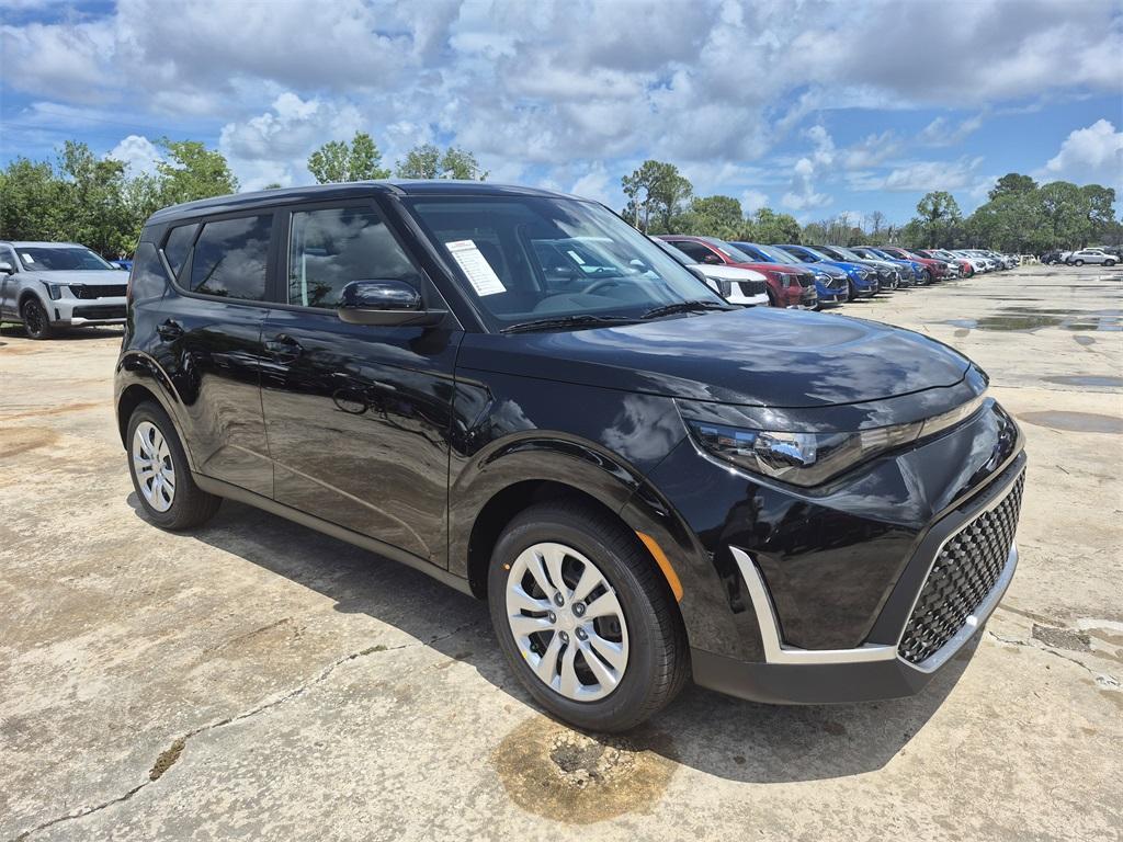 new 2025 Kia Soul car, priced at $22,105