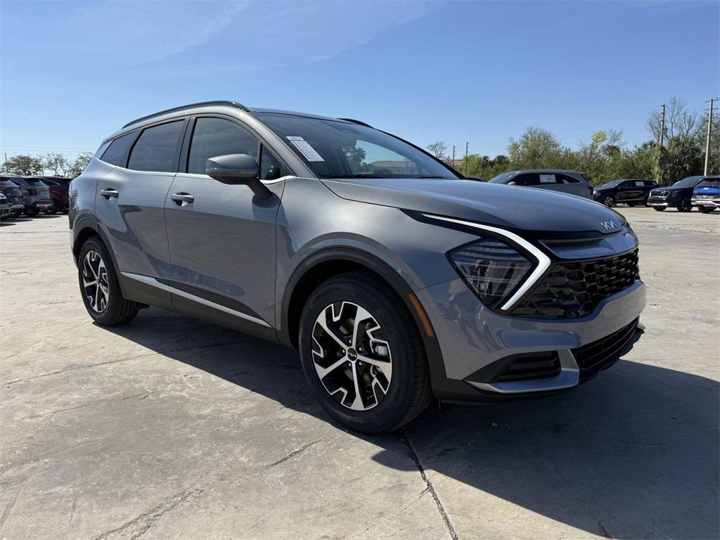 new 2025 Kia Sportage car, priced at $30,840