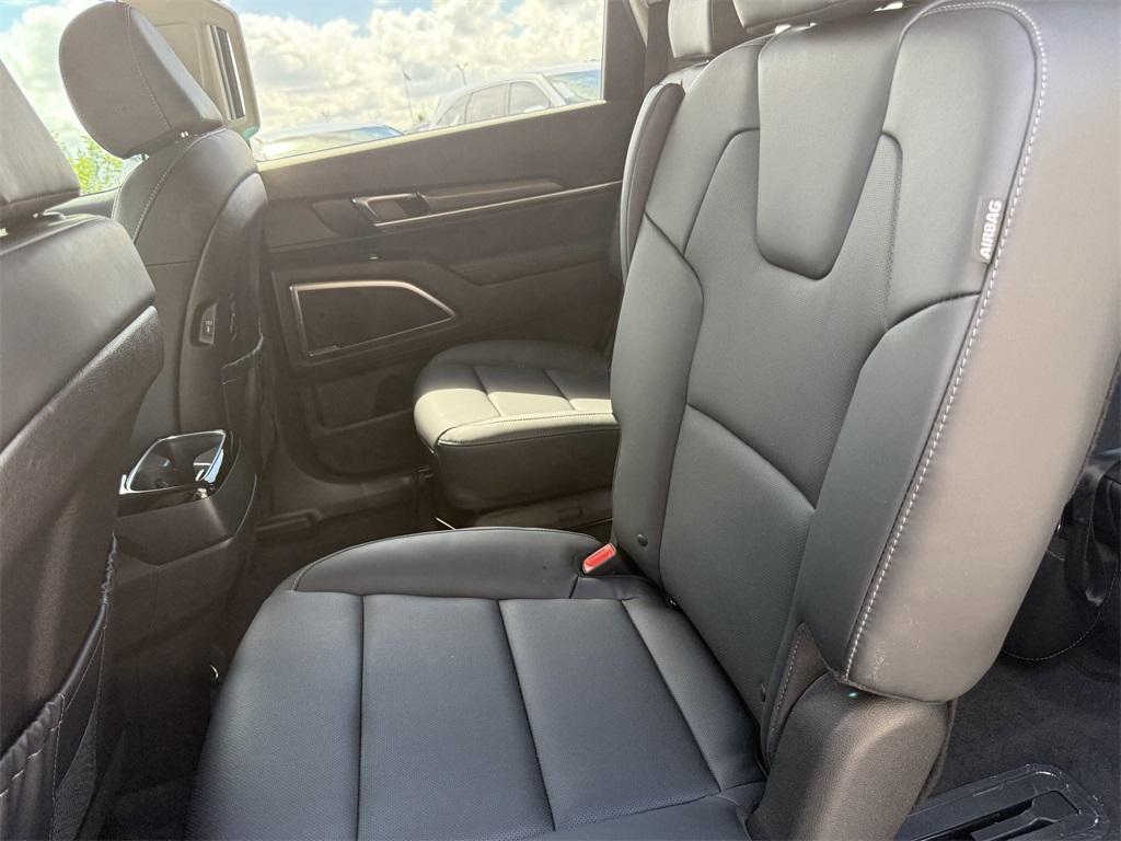new 2025 Kia Telluride car, priced at $42,530