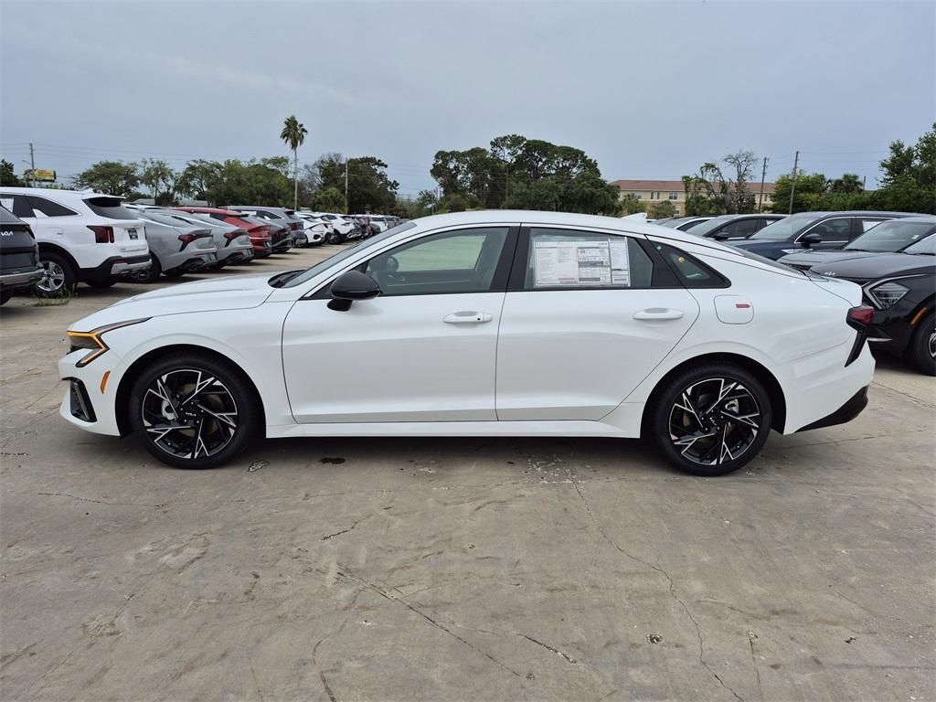 new 2025 Kia K5 car, priced at $29,510