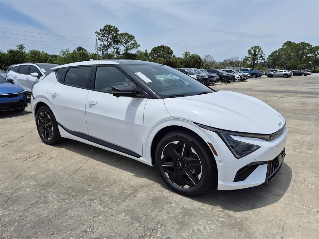 new 2025 Kia EV6 car, priced at $53,375