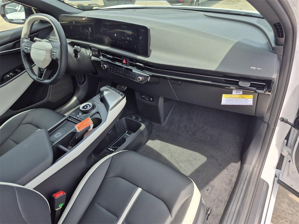 new 2025 Kia EV6 car, priced at $53,375
