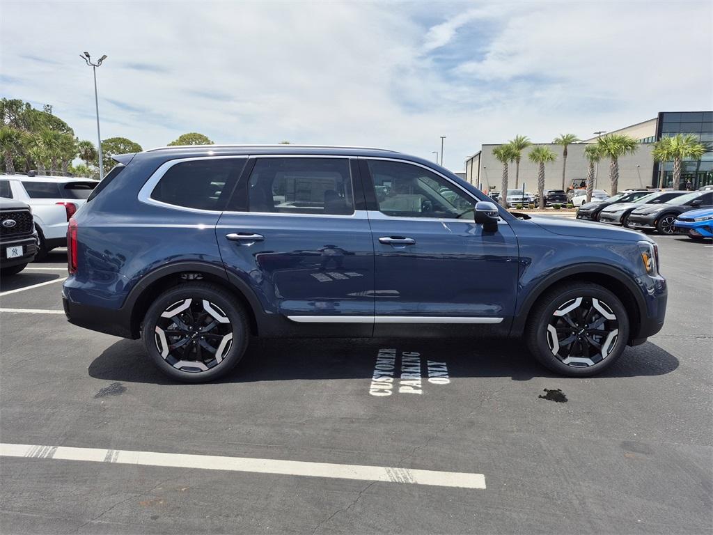 new 2025 Kia Telluride car, priced at $38,162