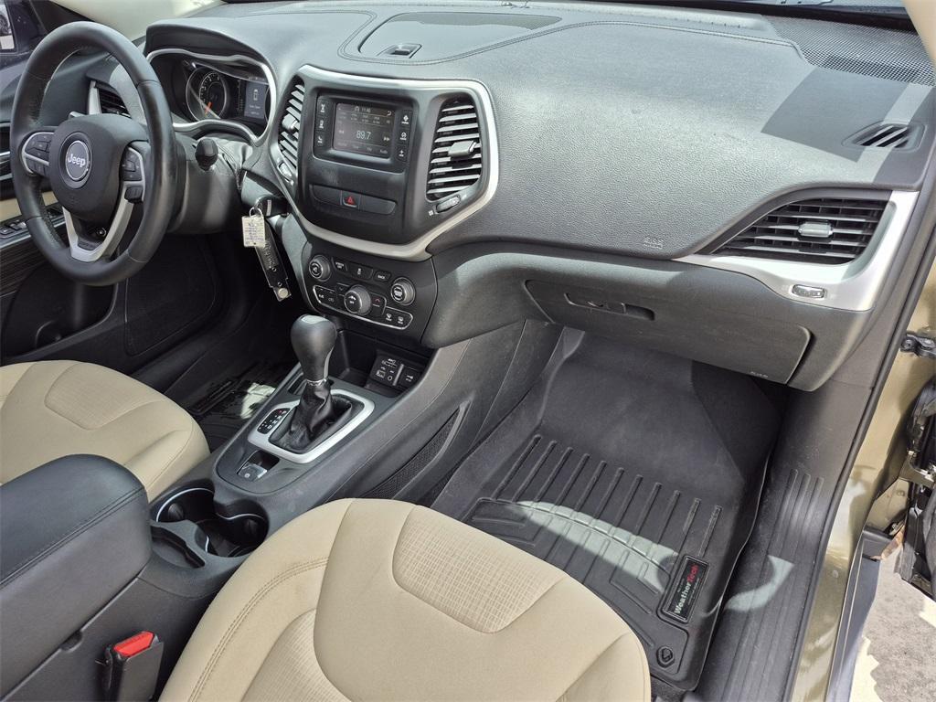 used 2016 Jeep Cherokee car, priced at $9,992