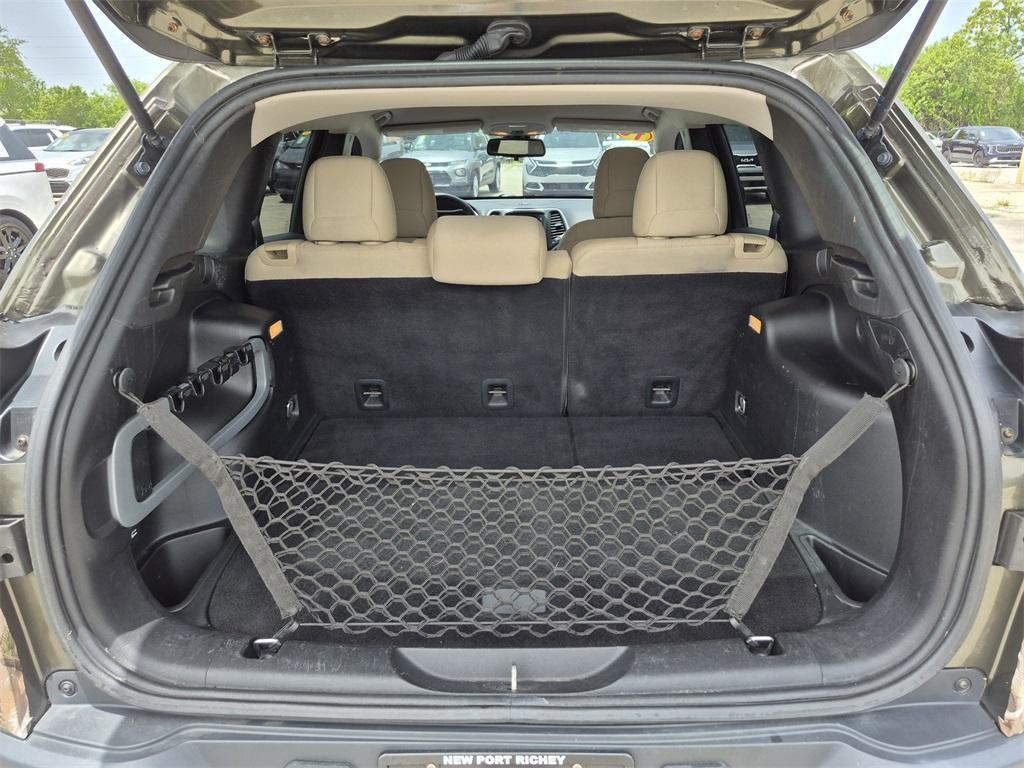 used 2016 Jeep Cherokee car, priced at $9,992