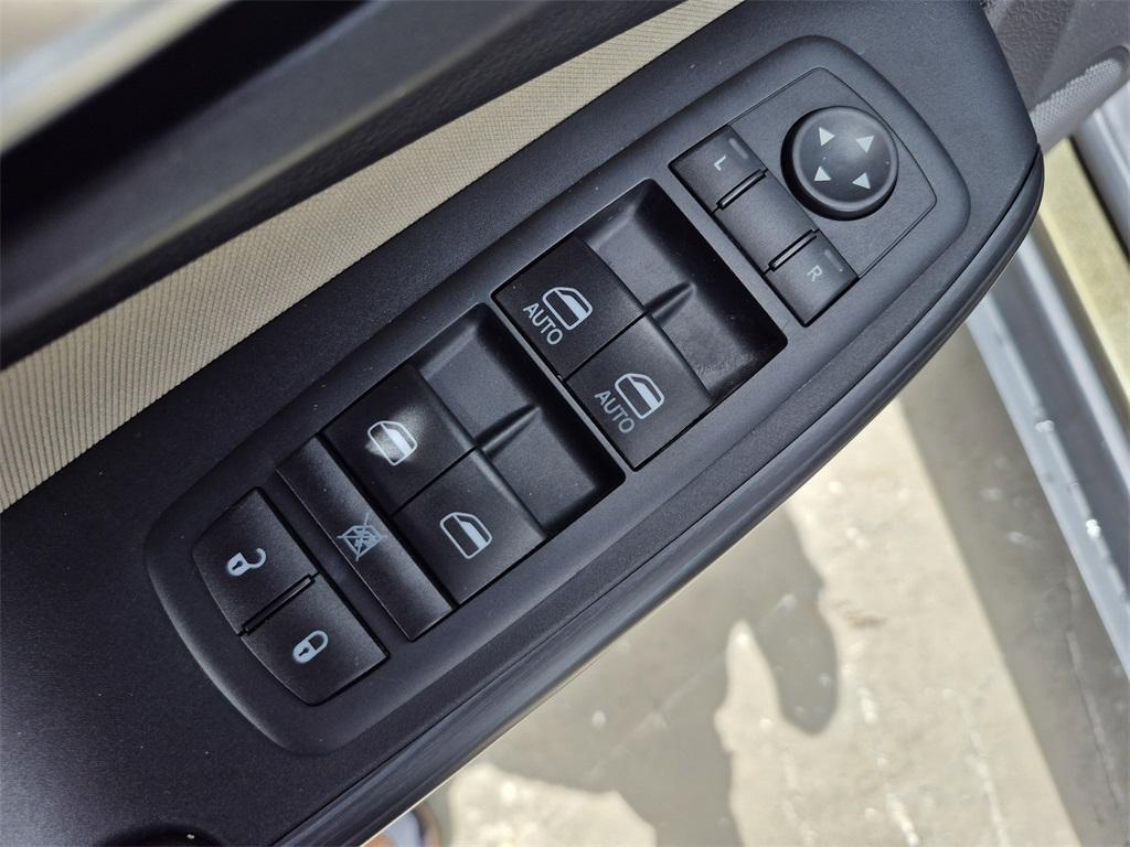 used 2016 Jeep Cherokee car, priced at $9,992