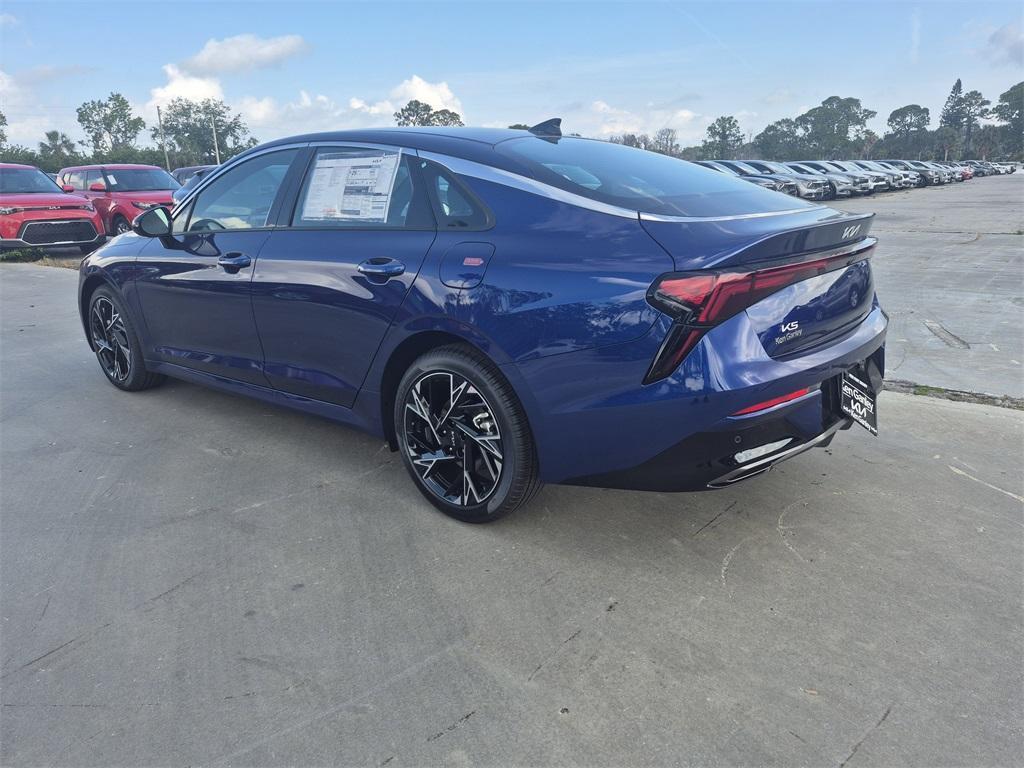 new 2025 Kia K5 car, priced at $29,015