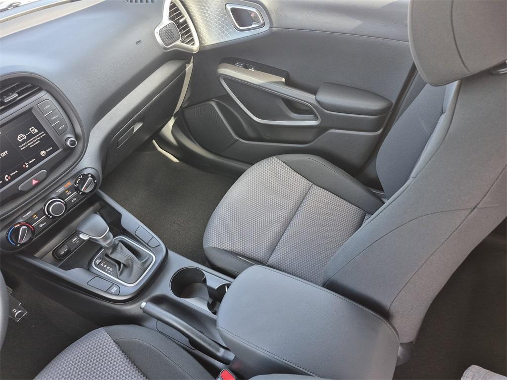 new 2025 Kia Soul car, priced at $19,889