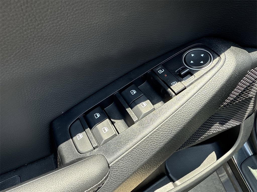 new 2025 Kia Seltos car, priced at $26,335