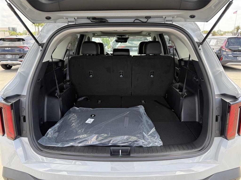 new 2025 Kia Sorento car, priced at $36,325