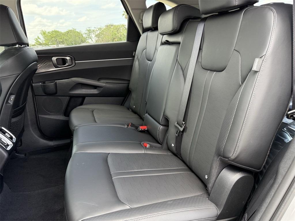 new 2025 Kia Sorento car, priced at $36,325