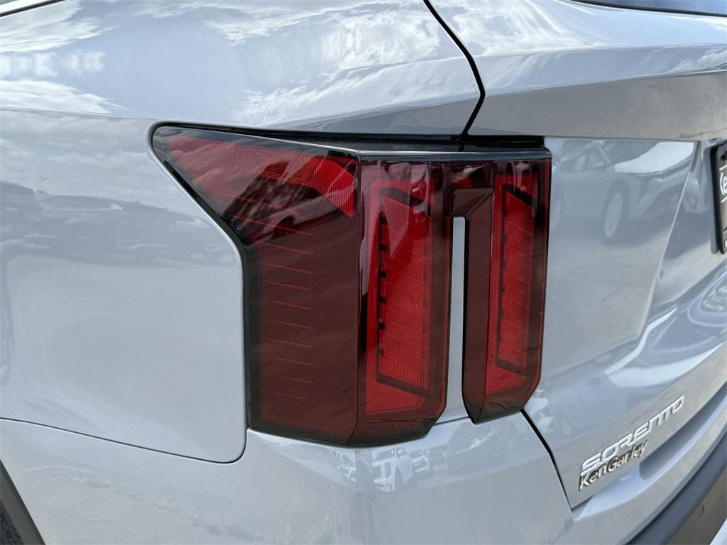 new 2025 Kia Sorento car, priced at $36,325