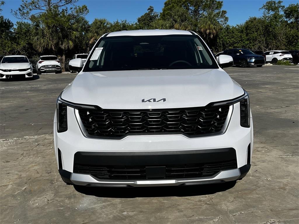 new 2025 Kia Sorento car, priced at $32,125