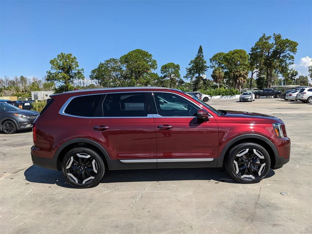 used 2023 Kia Telluride car, priced at $32,412