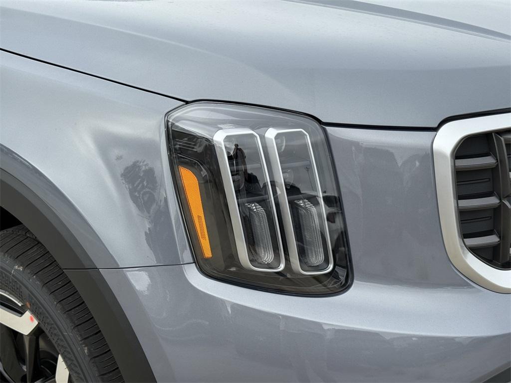 new 2025 Kia Telluride car, priced at $38,155